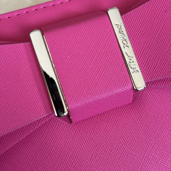 Betsey Johnson Fuchsia Big Bow Large Zip Around Wallet Wristlet - Picture 4 of 13
